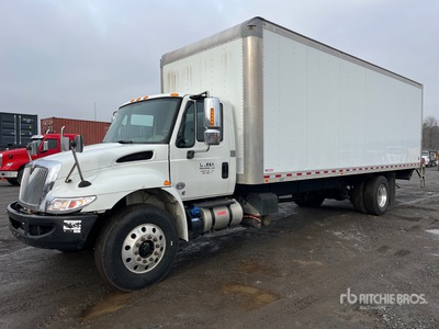 2019 International 4300 4x2 Furgoneta caja cerrada