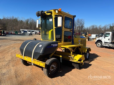 2015 Superior DT80C Self-Propelled Broom