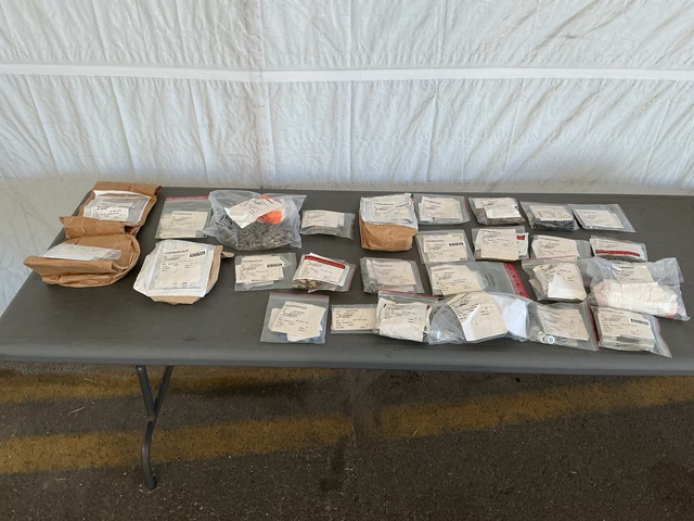 (1) Hexagon Nut, (250) Nuts & Washers, (2) Heavy Nuts & Assorted Items