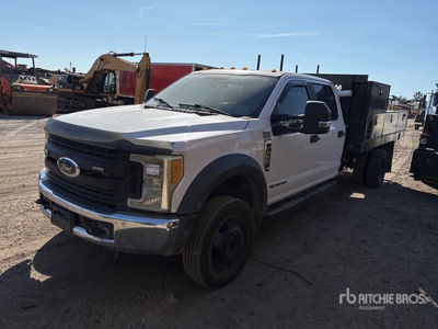 2017 Ford F-550 XL 4x4 Crew Cab شاحنة مسطحة