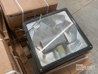 (8) Lithonia Lighting KAD 175M R5S TB SPD04 Light Fixtures