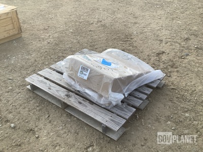 (2) Oshkosh 2022170 Battery Box Covers