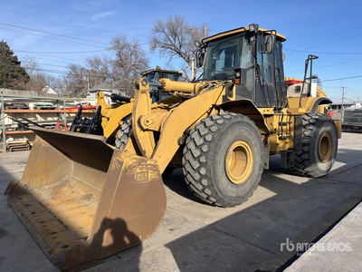 2009 Cat 966H Pala gommata