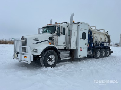 2014 Covax on 2015 Kenworth T800 8x6 Sleeper Combination Wash/ Vacuum Tanker Truck