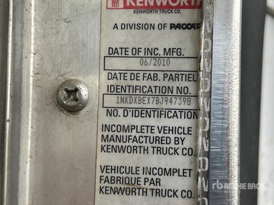 2010 Westech on 2011 Kenworth T800 8x6 Sleeper Combination Wash/ Vacuum Tanker Truck