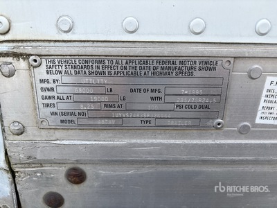 1995 Utility 48 ft x 102 in T/A Van Trailer