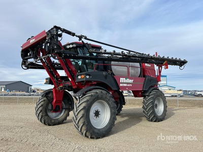 2009 Miller Nitro 4275 120 ft 4x4 High Clearance Self-Propelled Sprayer