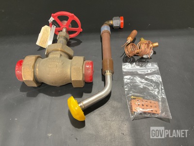 (1) Hose Assembly, (1) Thermostat Regulator, (1) Valve & Assorted Items