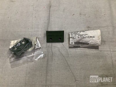 (189) BAE Systems 4668646-002 Double Angle Brackets