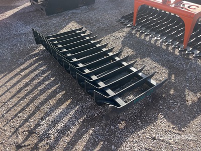 2025 Kit Containers QT-RR-70 Râteau à racines pour Skid Steer