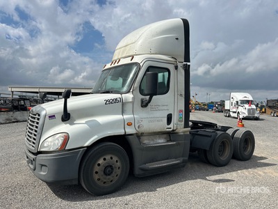 2016 Freightliner Cascadia 125 6x4 T/A Day Cab Truck Tractor