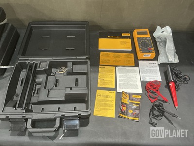 (3) Fluke 27 Multimeters