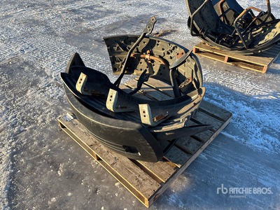 Quantity of Grader Fenders