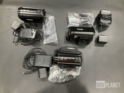 (3) Canon Vixia HF R800 HD Camcorders