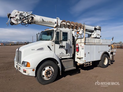 Altec on 2005 Kenworth T300 4x2 Ciężarówka koparko-ładowarka