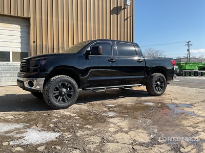 2013 Toyota Tundra Platinum 4x4 Crew Cab Ophalen
