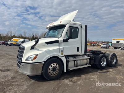 2021 Freightliner Cascadia 126 6x4 T/A Dagcabine Trekker