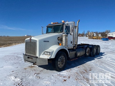 2009 Kenworth T800 8x4 トラックトラクター（Tri/A）