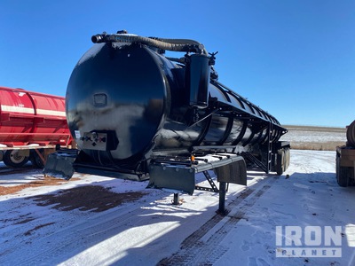 2013 CT Fabrication 186 BBL 180 bbl Tri/A Stag Trailer cisterna
