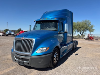 2020 International LT625 6x2 تراكتور شاحنة كابينة النوم (ثنائية المحور)