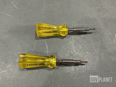 (7) 2020580 Screwdrivers