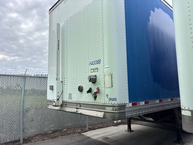 2010 Hyundai VI2280152-AFR 28 ft T/A Van Trailer 2010 Hyundai VI2280152-AFR 28 ft T/A Van Trailer