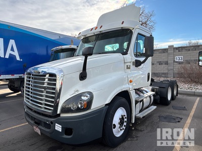 2014 Freightliner Cascade 6x4 T/A Sleeper Truck Tractor