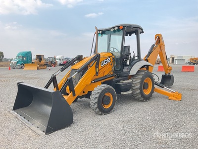 2011 JCB 3CX-4TT 4x4 Retroexcavadora / Graaflaadmachine