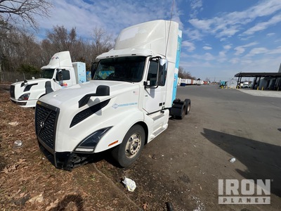 2020 Volvo VNL64T300 CNG 6x4 T/A Day Cab Truck Tractor (Inoperable)