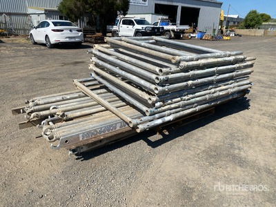 Quantity of Aluminium Mobile Scaffolding