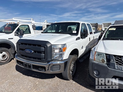 2015 Ford F-350 4x4 Crew Cab Pickup