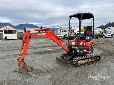 Kubota U17 Mini Excavator