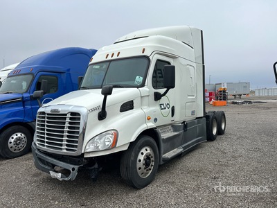 2018 Freightliner Cascadia 113 6x4 Cabeza Tractora Cabina Dormitorio