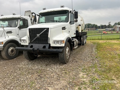2012 Volvo VHD Vacuum Tanker Truck