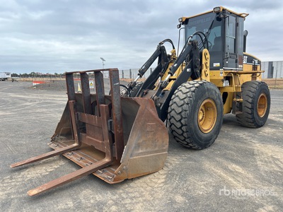 2000 Cat IT28G Pala gommata