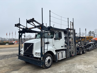 2014 Volvo VAH 4x2 Autotransporter