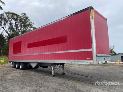 2014 MaxiTrans 48 ft Tri/A Van Trailer