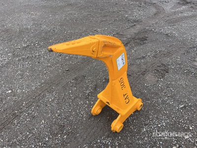 2026 GIYI 700 mm Excavator Ripper - Fits Cat 305 (Unused)