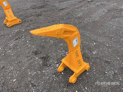 2026 GIYI 700 mm Excavator Ripper - Fits Cat 305 (Unused)