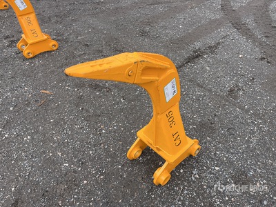2026 GIYI 700 mm Excavator Ripper - Fits Cat 305 (Unused)