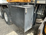 Hydraulics - Crane Carrier/Chassis with Hydraulic Tank
