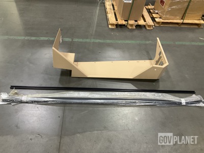 (4) Vehicular Fenders & (4) Vehicular Components Brackets