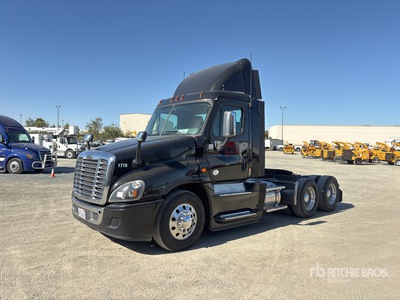 2016 Freightliner Cascadia 125 6x4 T/A Day Cab Truck Tractor