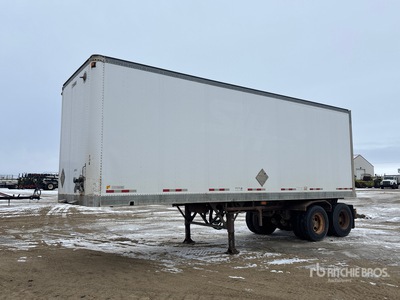 1999 Manac 28 ft x 102 in Sliding T/A Geschlossene Anhänger