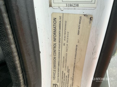 2017 Volvo VNL T/A Day Cab Truck Tractor