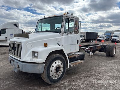2000 Freightliner F70 4x2 Cabine et châssis (Inoperable)