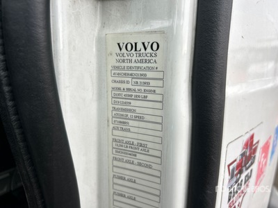 2019 Volvo VNL860 6x4 T/A Sleeper Truck Tractor