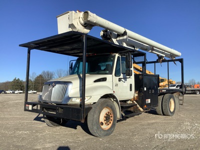 2007 Altec on 2007 International 4300 4x2 Camion nacelle