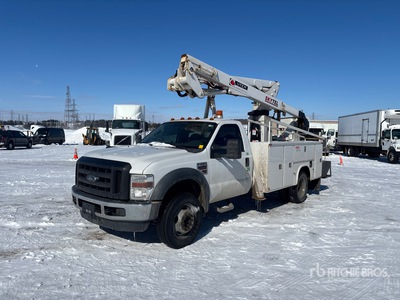 Skytel UTLI46A 40 ft on 2008 Ford F-550 XL 4x2 Bucket Truck