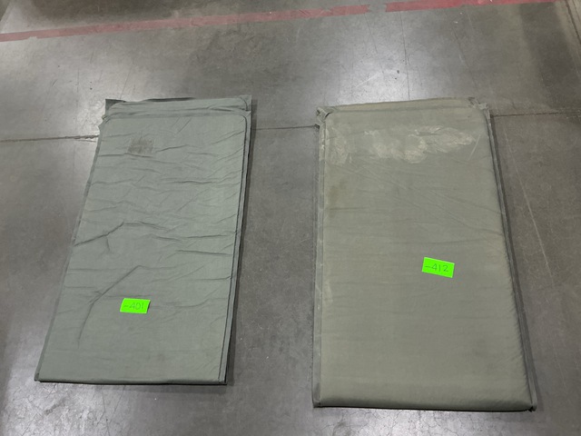 (126) Self-Inflating Sleeping Mats